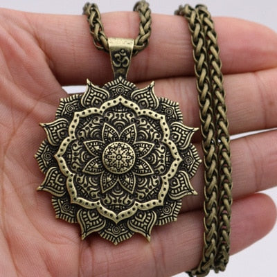 Solar celestial pendant Sun Moon Star mandala Lotus flower ladies necklace amulet geometric religious viking Wicca Witchcraf