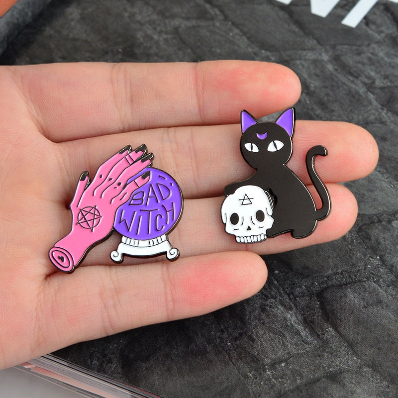 Bad Witch Needle Crystal Ball Handmade Black Cat Skull Retro Enamel Pin Brooch Badge Decorative Cowboy Halloween Jewelry